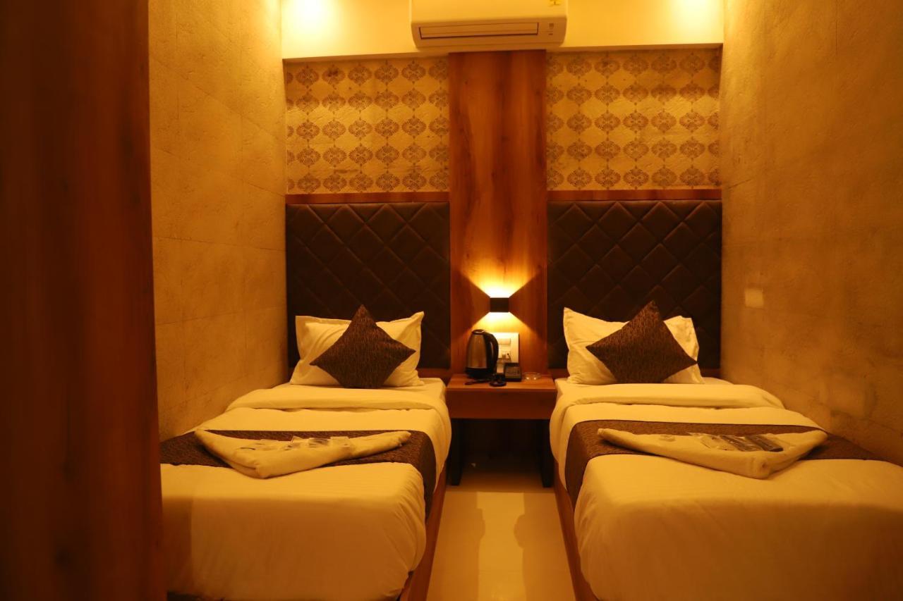 Hotel Sai Pritam Mumbai Exterior photo