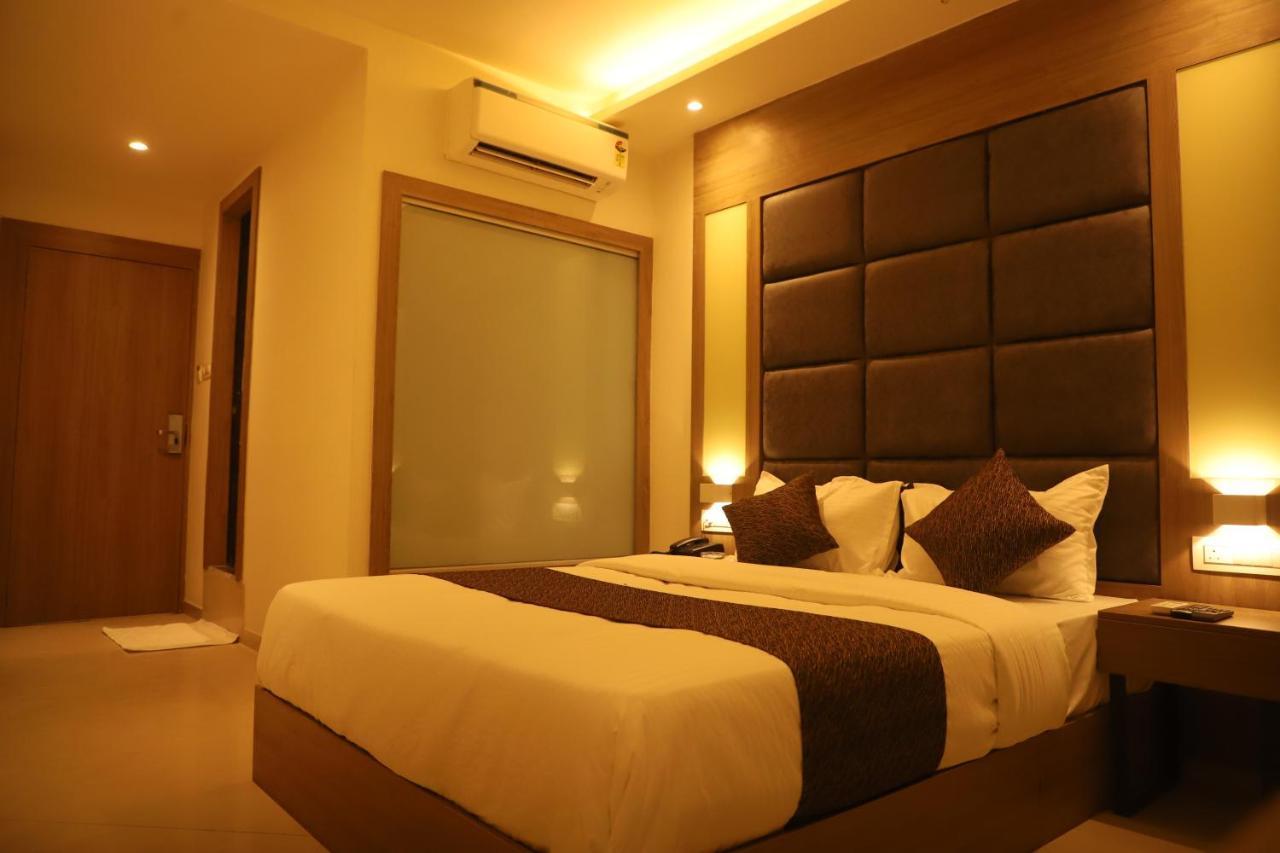 Hotel Sai Pritam Mumbai Exterior photo